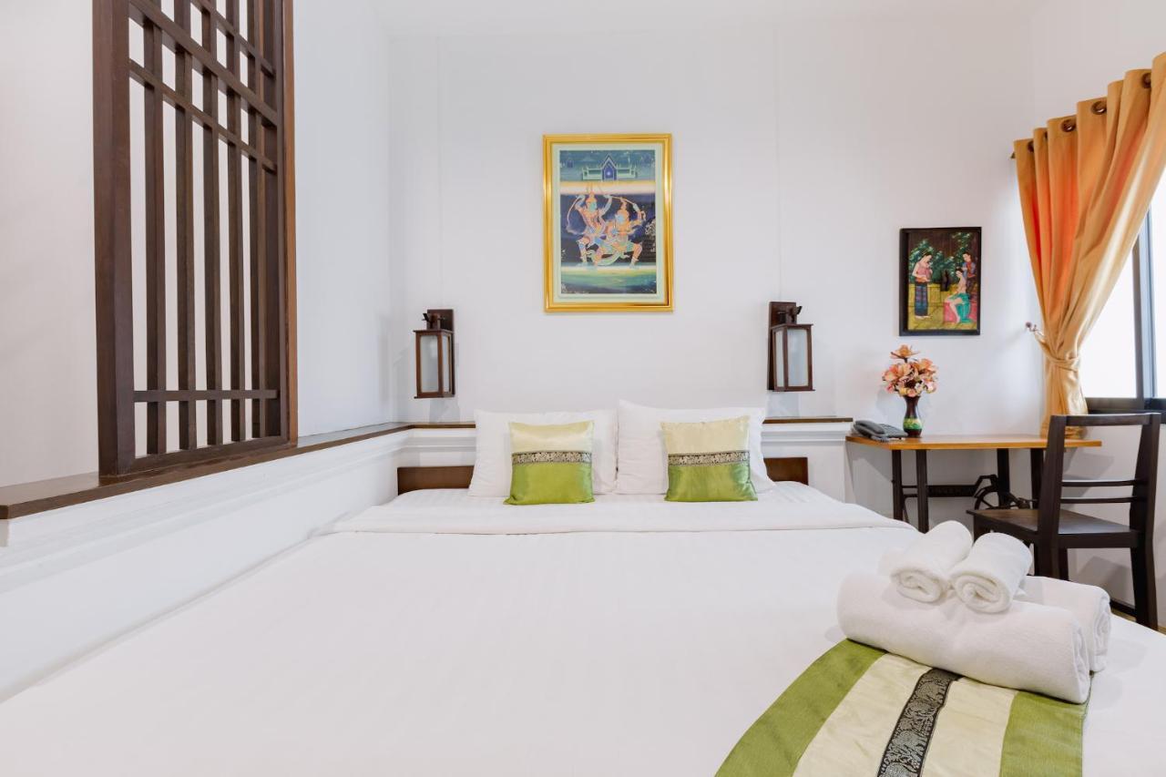 เฮือน ฮัก เชียงใหม่ Hotel ภายนอก รูปภาพ