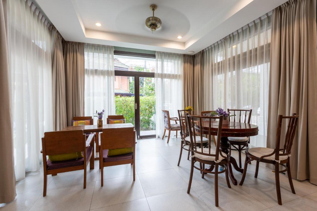 เฮือน ฮัก เชียงใหม่ Hotel ภายนอก รูปภาพ