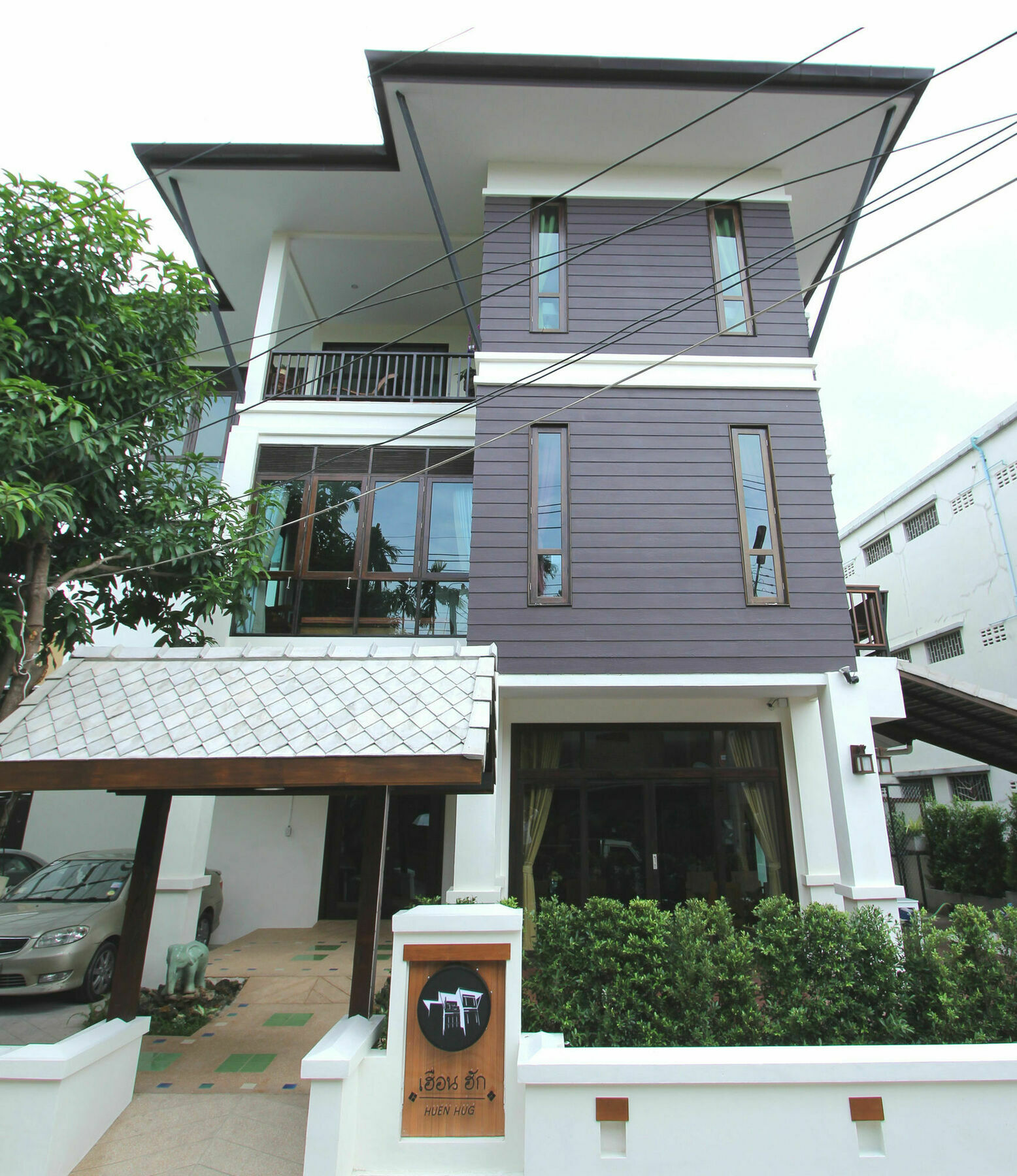 เฮือน ฮัก เชียงใหม่ Hotel ภายนอก รูปภาพ